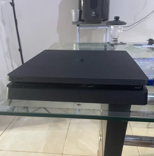 PlayStation 4 (controle + Jogos)