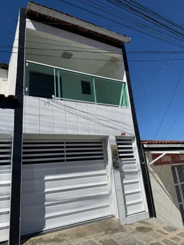 Alugo APT 02 QUARTOS, GARAGEM, VARANDA