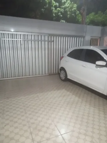 Vendo casa no Conj. Nova Assunção c 3 quartos 2 garagens