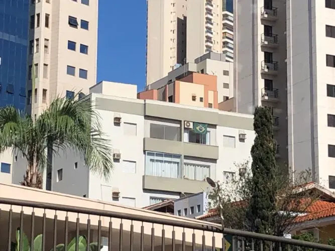 Apartamento Jd. Botânico - Excelente localização - 2 Quartos