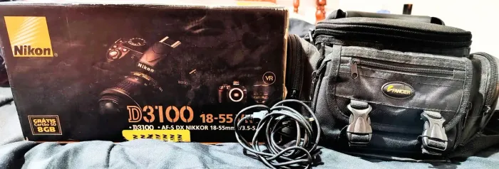 Câmera Nikon D3100 18-55 + cartão memória 8g + cabo USB + Bolsa para Câmera