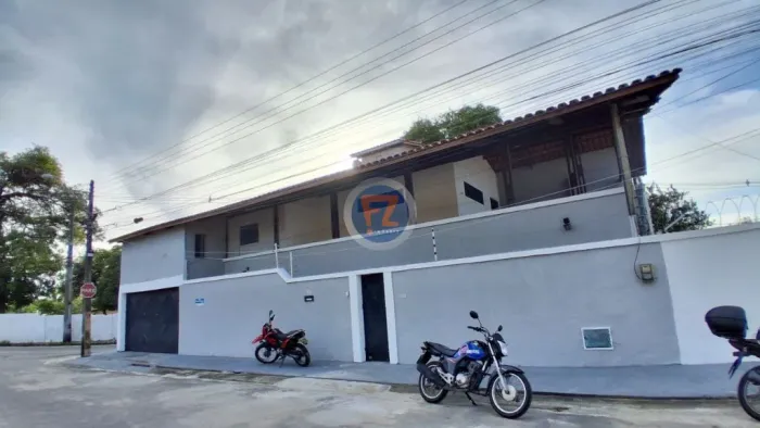 Locação de Casas / Comercial na cidade de Fortaleza