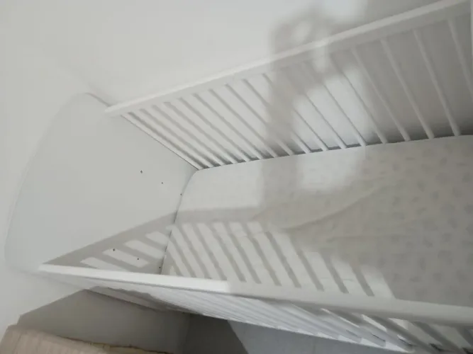 Berço e colchão 