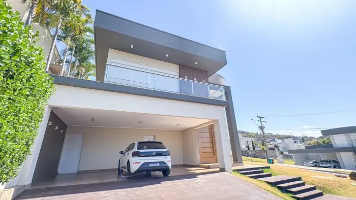Sobrado de 300 m² com com 04 suítes à venda - Residencial Parque Mendanha - Goiânia/GO