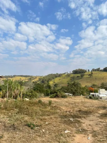 OPORTUNIDADE : CHÁCARA3900m HÁ APENAS 3Km do centro de Rio Manso
