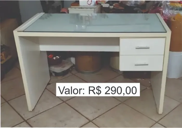 Mesa de Escritorio, com 2 gavetas e tampo vidro