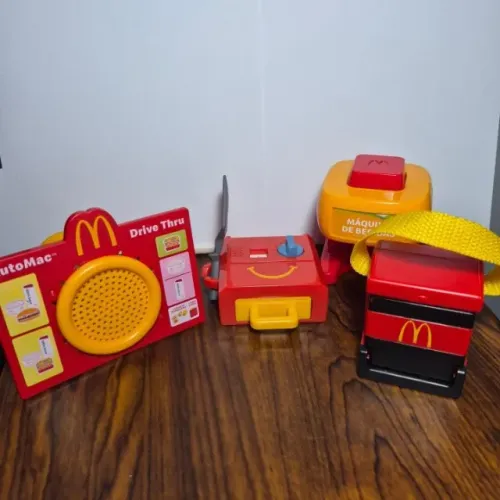 Lote de Brinquedos - Brincando de Méqui - McDonald's