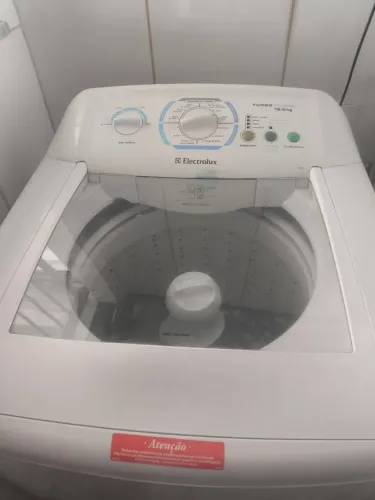 Máquina de lavar roupa Eletrolux