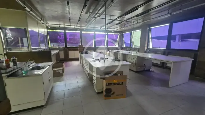 Locação sala comercial -Gonzaga - Santos codigo: 266906
