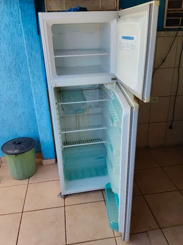 Geladeira eletrolux