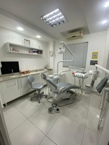 Clínica odontológica pronta p/ operar - Centro PG - 170m² - Direto c/ proprietário