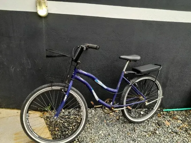 Bicicleta aro 26 com cestinha