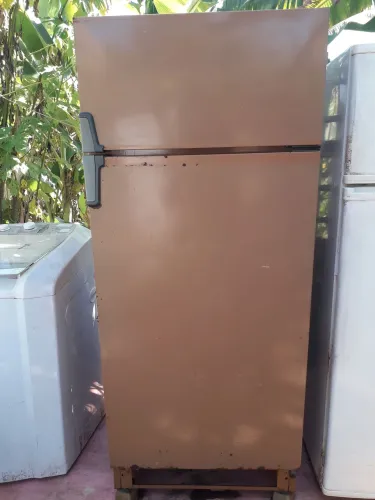 Geladeira duplex antiga usada