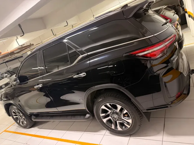 Toyota Hilux SW4 Diamond 2.8 TB 4X4 Die. Aut. 2025