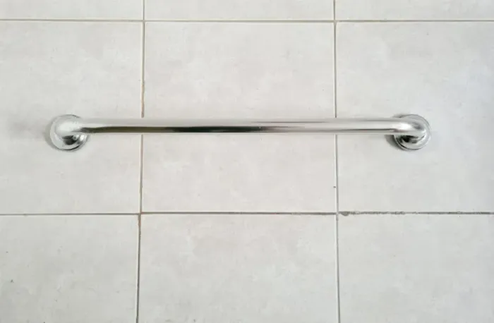 Barra de Apoio Inox 60cm
