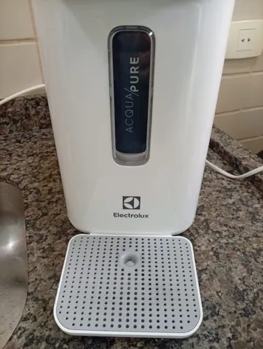 Purificador Electrolux semi-novo 