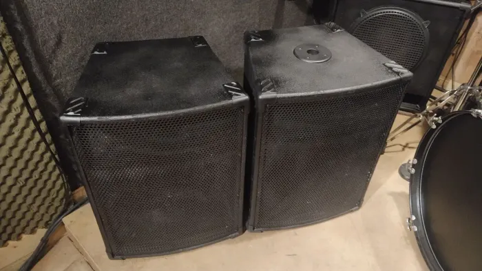 Par Caixas 15" Ativa+ Passiva