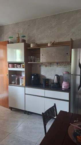 Vendo armário 4 peças novo