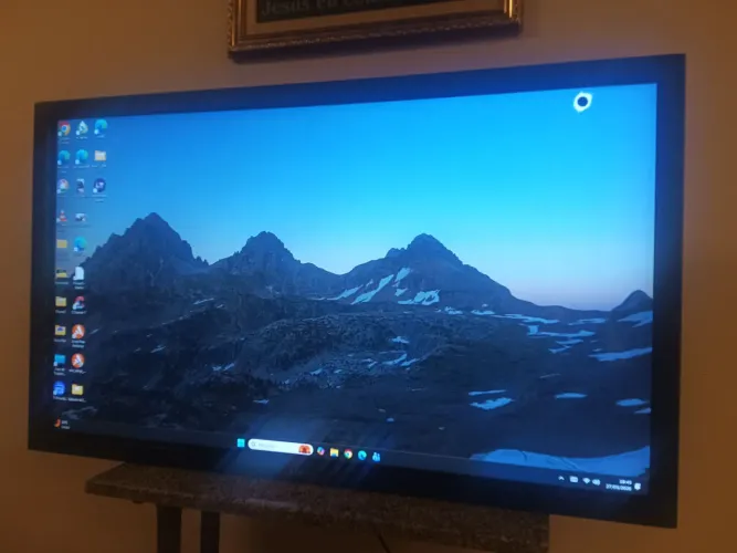 Permuta. - Monitor Touchscreen 43" Profissional - Windows 11 - Pouquíssimo Uso