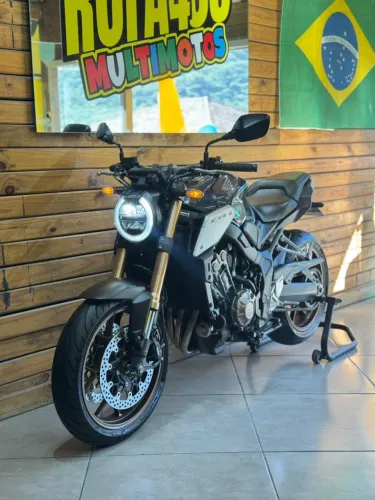 ACEITO TROCA !! HONDA CB 650 R 2022 / OPORTUNIDADE!!