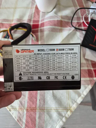 Fonte 600W para computador 