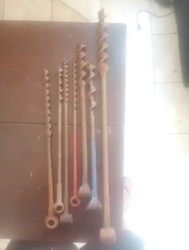 Brocas grandes antigas para madeira