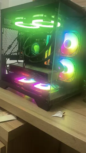 PC Gamer Ryzen 7 5700X + RX 6700 XT 12GB + 32GB + Monitor 240Hz 
