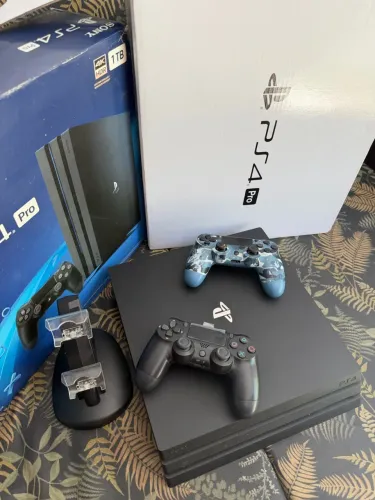 Ps4 pro 1 tb +acessorios 