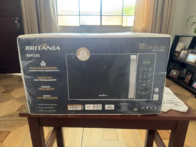 Micro Ondas Britânia BMO38