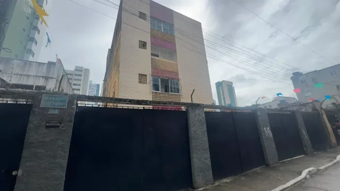 Imóvel para aluguel tem 60 metros quadrados com 2 quartos em Boa Viagem - Recife - PE
