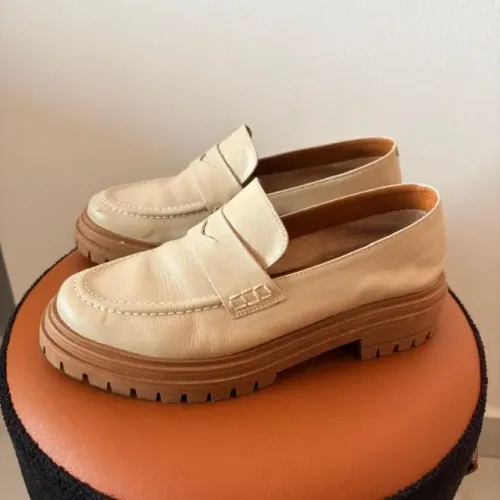 mocassin de couro bege