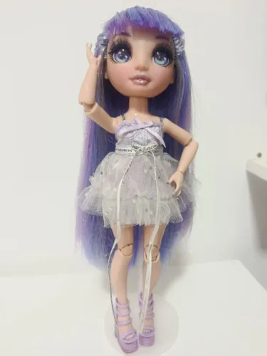Boneca rainbow high Violet