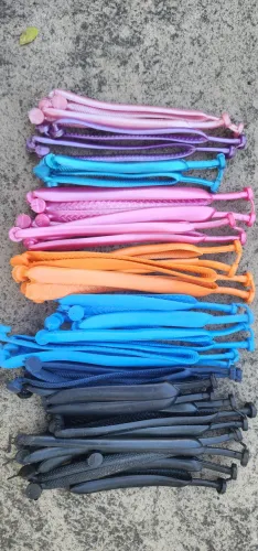 Correias para chinelos