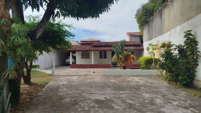 Muito espaço a 500m da orla em Jacaraípe.