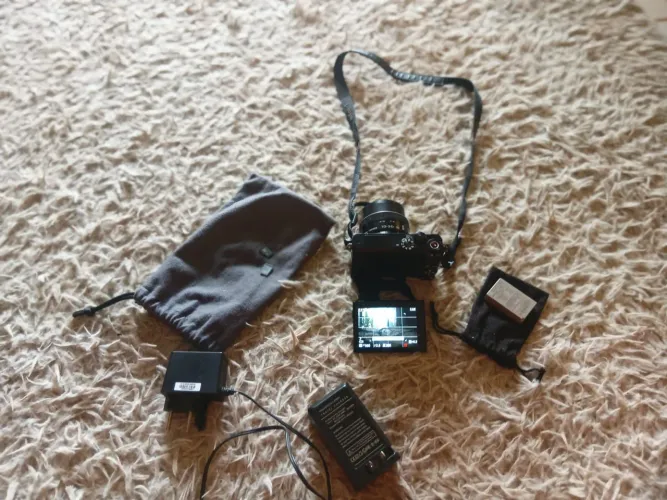 Câmera Nikon Profissional Wi-Fi + 2 Baterias + 2 Cartões 4GB