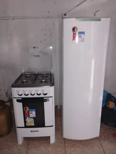 Geladeira e fogão 