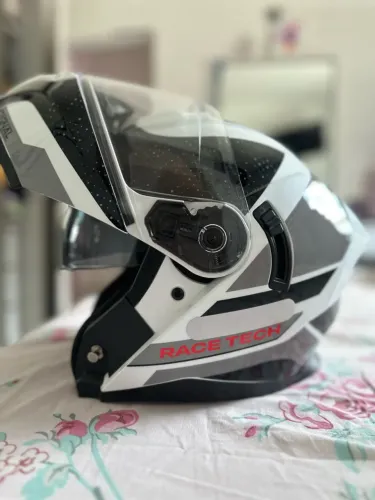 Capacete RACE TECH