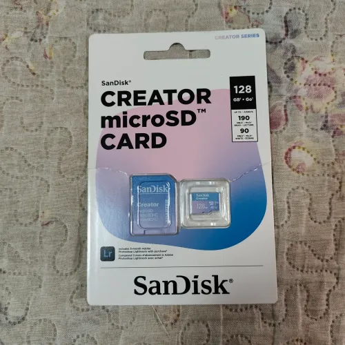 Cartão de Memória Microsd Sandisk Creator Go 128gb aberto para testes, como novo