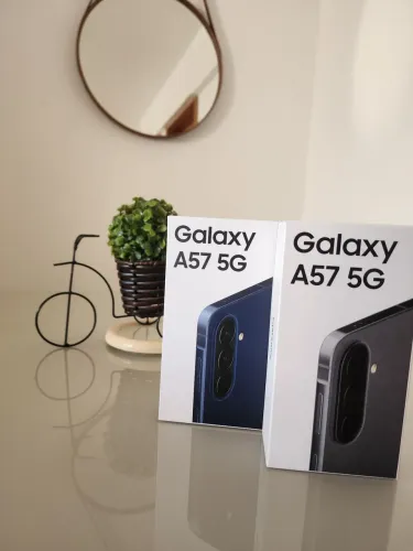 Samsung A57 256GB - Novo, lacrado, com nota fiscal e garantia de fabricante até 06/06/2027