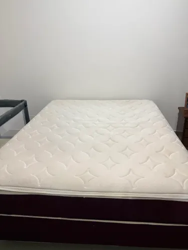 Cama de casal box