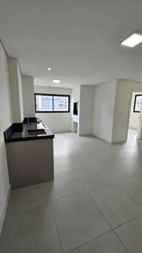 LOCAÇÃO ANUAL -APARTAMENTO SEMI- MOBILIADO