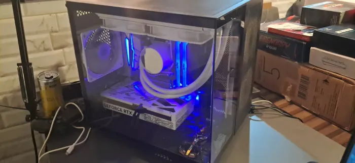 Pc Gamer R5 4600g + Rtx5050 + 16gb RAM + SSD 1tb