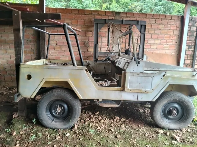 CBT Jipe Javali 3.0 4X4 Diesel 1990
