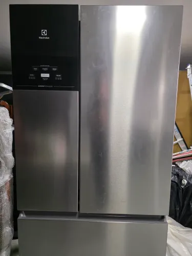 Geladeira Electrolux 590L