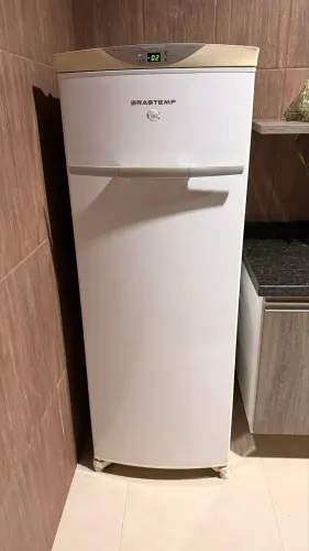 FREEZER VERTICAL BRASTEMP FLEX FROST FREE 276L