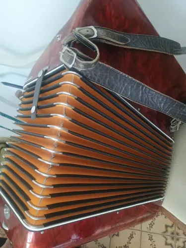 ACORDEON PAOLO SOPRANI 80 BAIXO