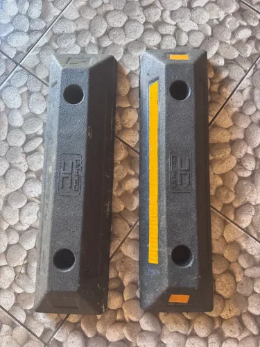Bate rodas - limitador de vagas 55cm - 2 unidades