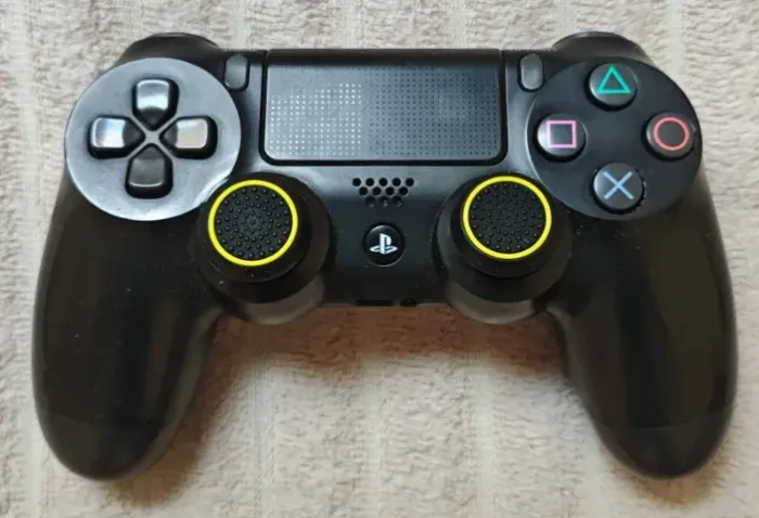 2 Controles Originais DualShock 4 PS4 - Em bom Estado