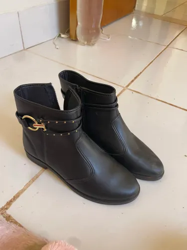 Bota beira alta tamanho: 37