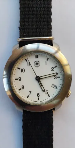 RELÓGIO V7 SWISS ARMY VICTORINOX SUÍÇO RARO ORIGINAL!!!